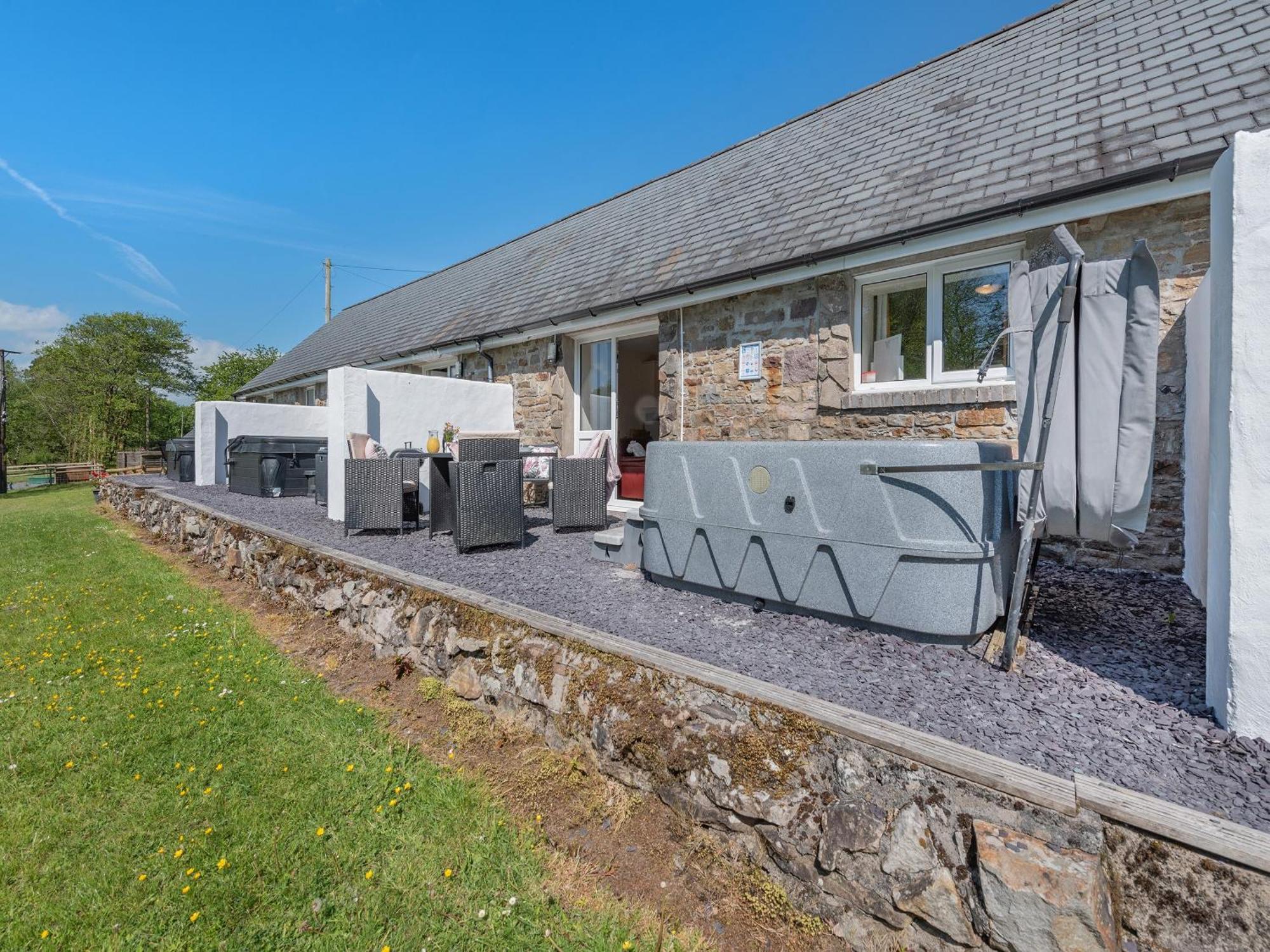 Wren Cottage Llandeilo Exterior photo