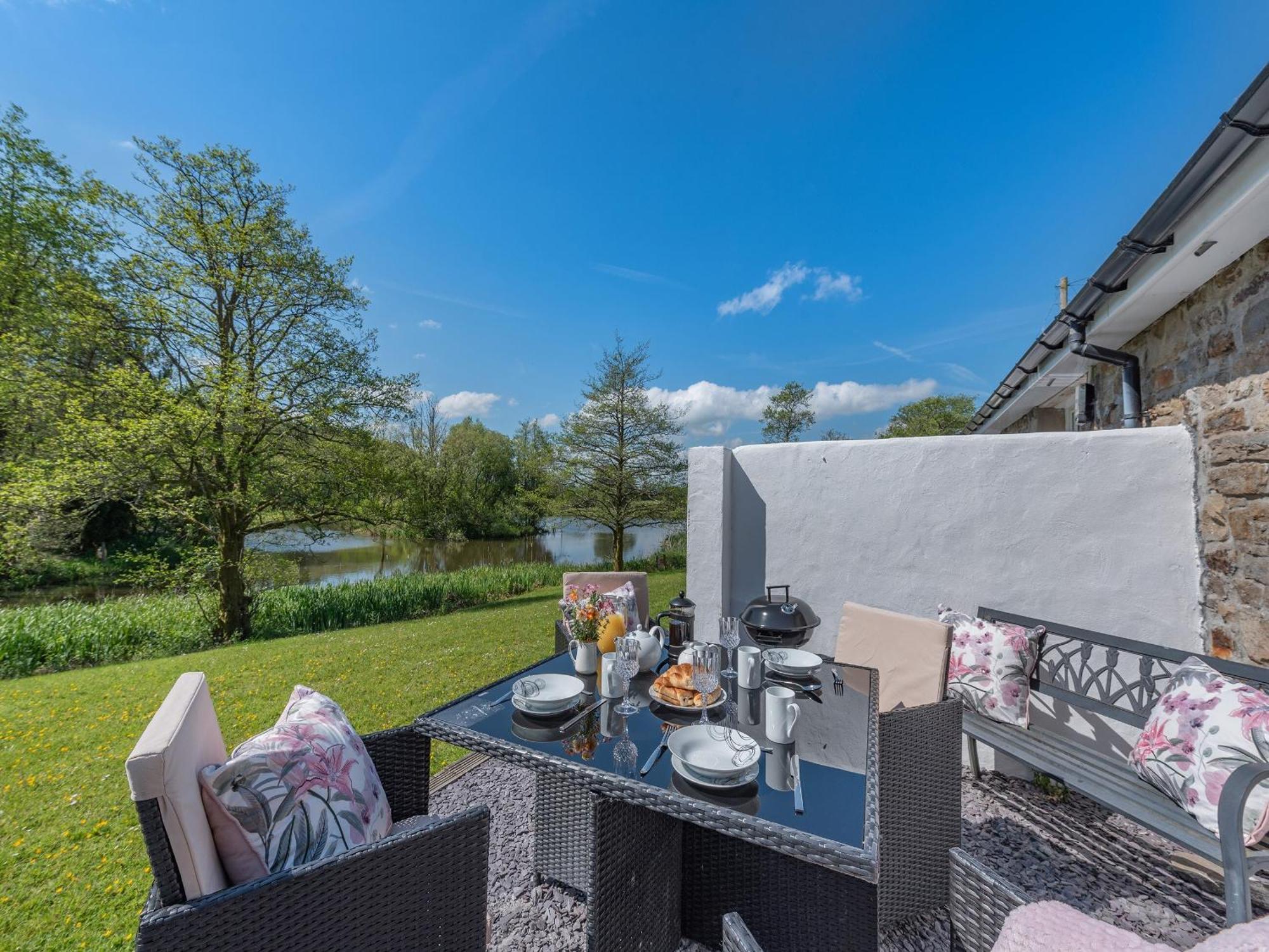 Wren Cottage Llandeilo Exterior photo